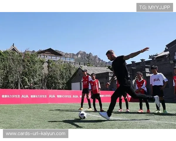 热刺阵地战耐心推进，库卢切夫斯基弧线球直入远角